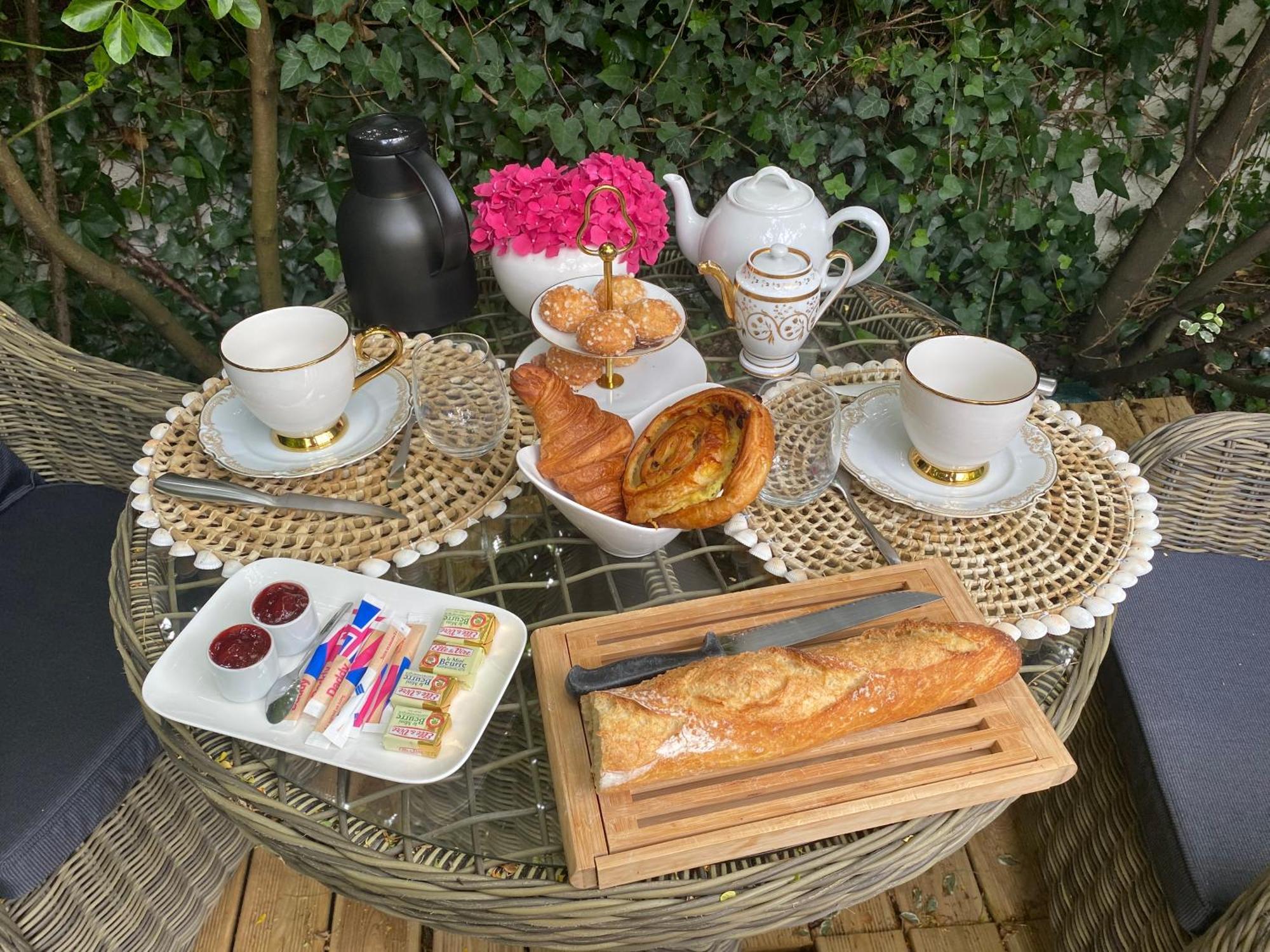 مبيت وإفطار لافال Chez Patou المظهر الخارجي الصورة
